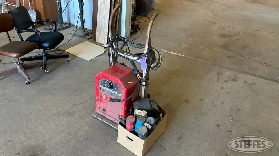 Lincoln AC-225-S Farm Support Item