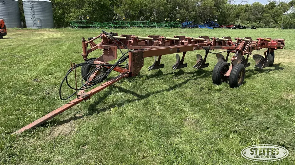 Melroe 903-616 Plow