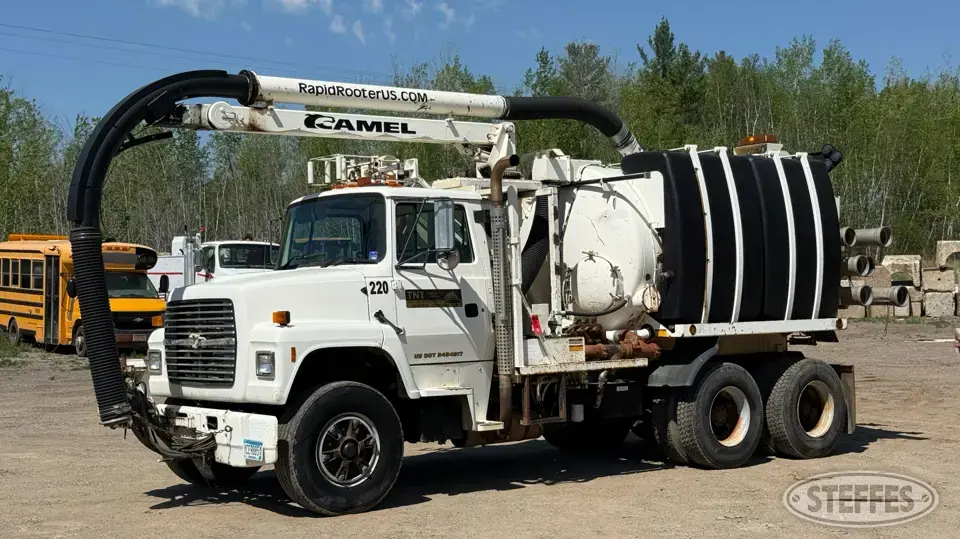 1997 Ford LNT8000 Specialty Truck