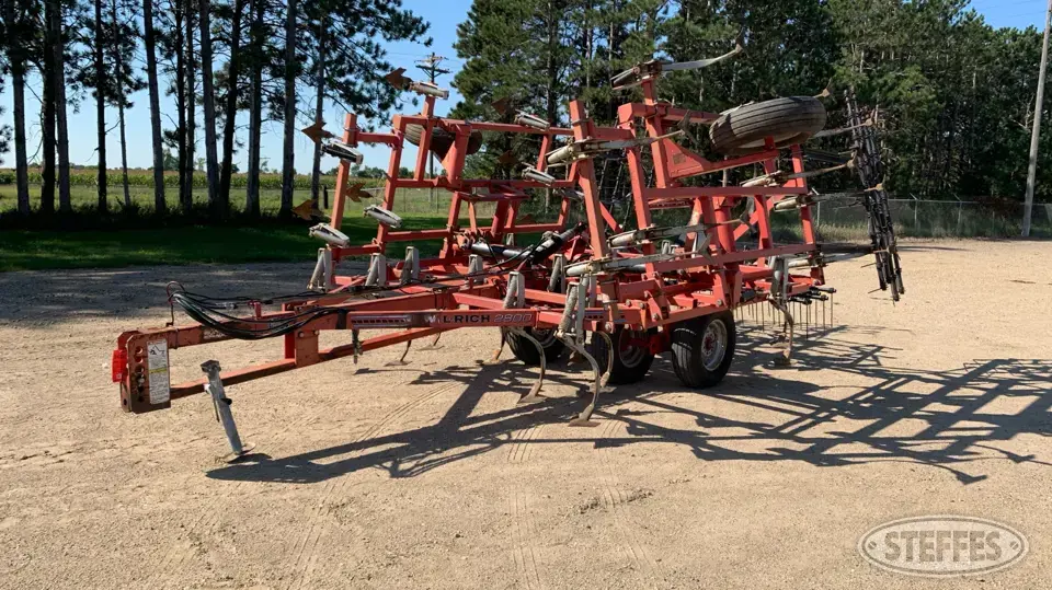 Wil-Rich 2800 Field Cultivator