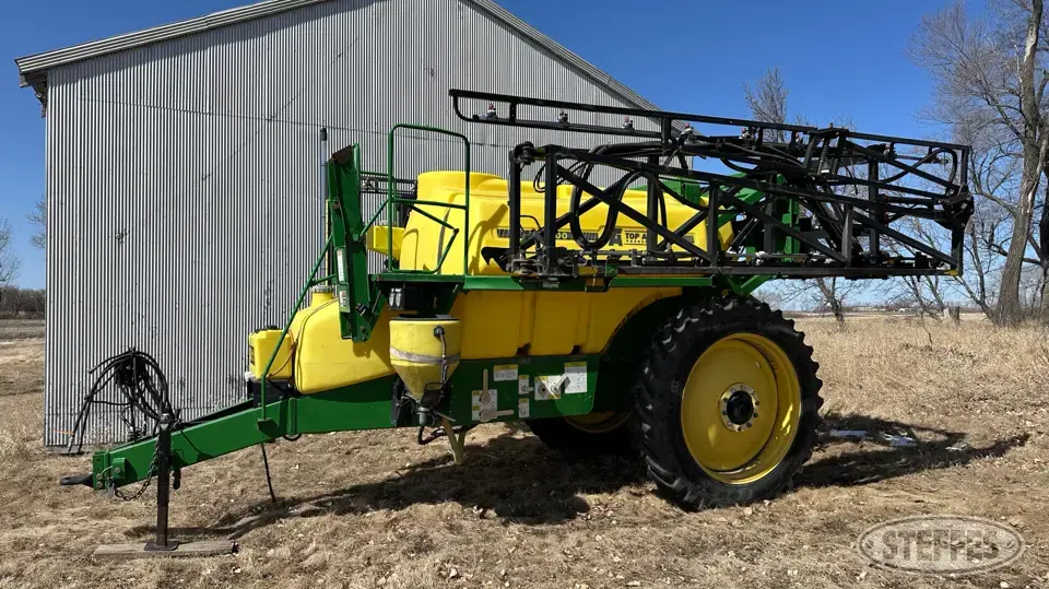 2005 Top Air TA1600 Pull-Type Sprayer