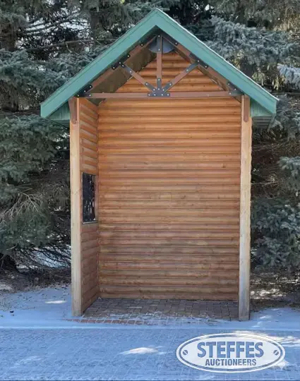 Shop-built display shed & cedar panels Personal Property