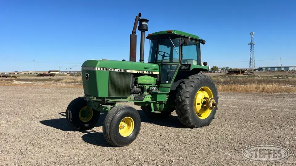 1982 John Deere 4640 2WD Tractor