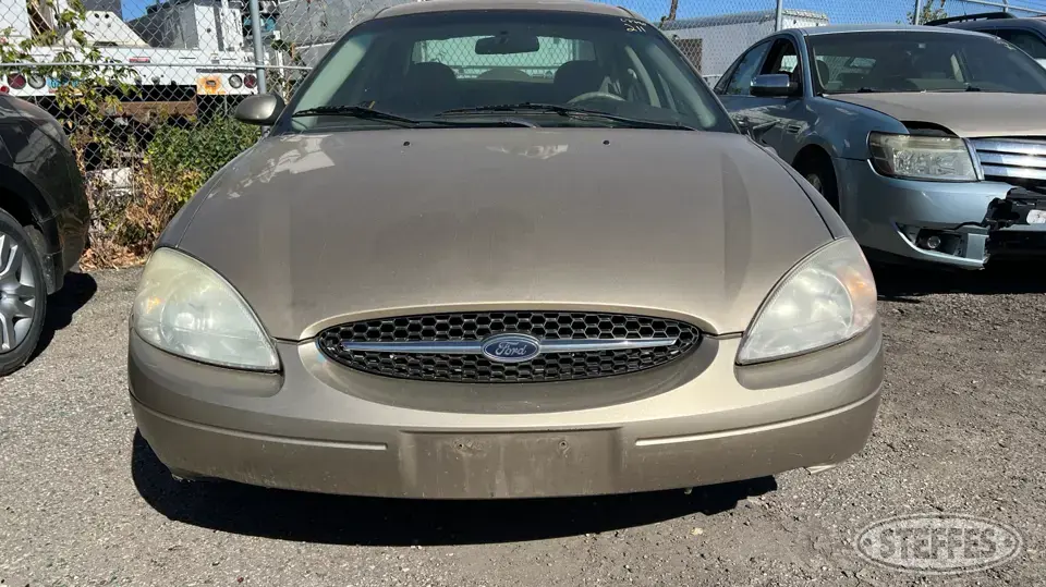 2000 Ford Taurus SES Car