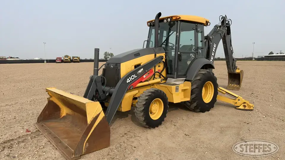2018 Deere 410L Loader Backhoe