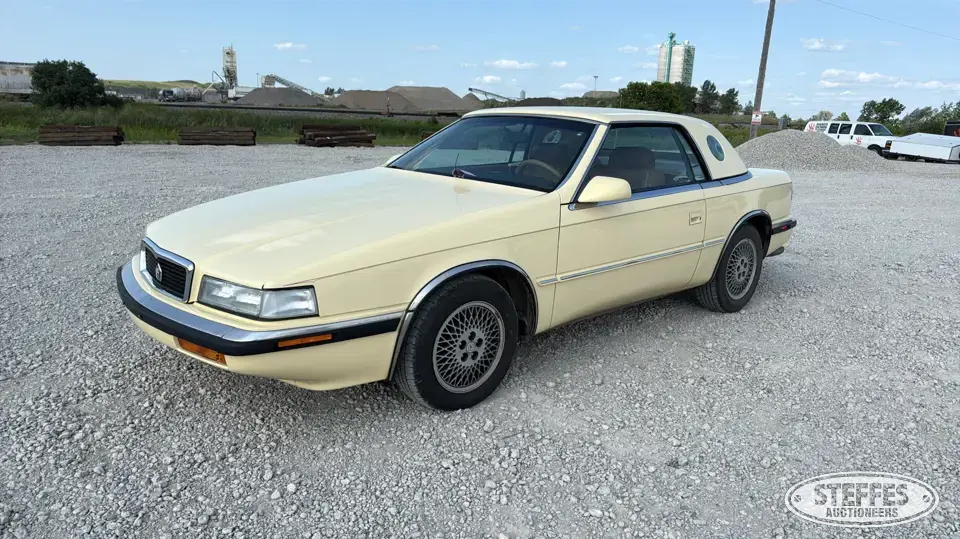 1989 Chrysler Maserati TC Car