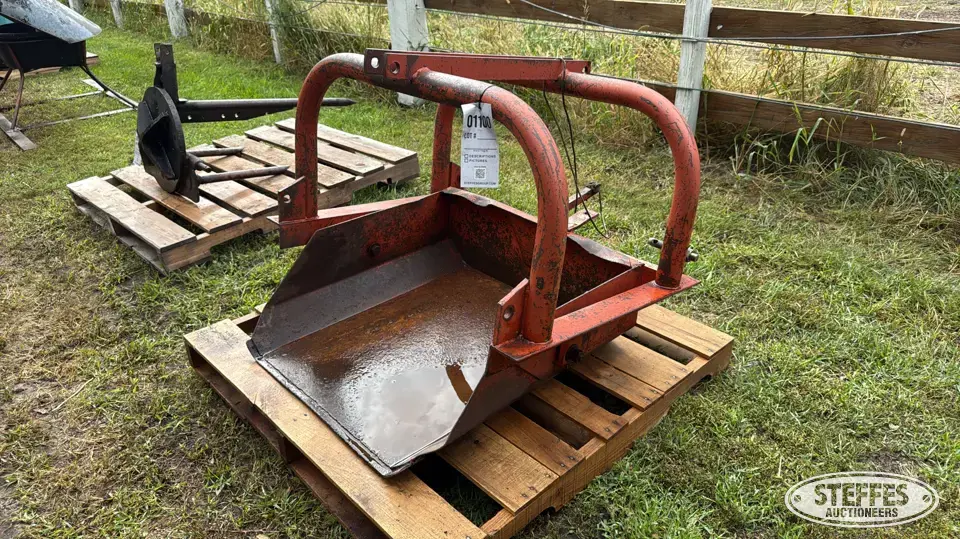 3 pt. slip scoop Category 0-1 Attachment