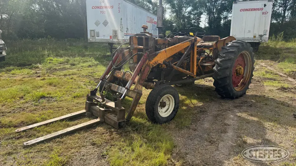 1958 Minneapolis-Moline 5-Star 2WD Tractor