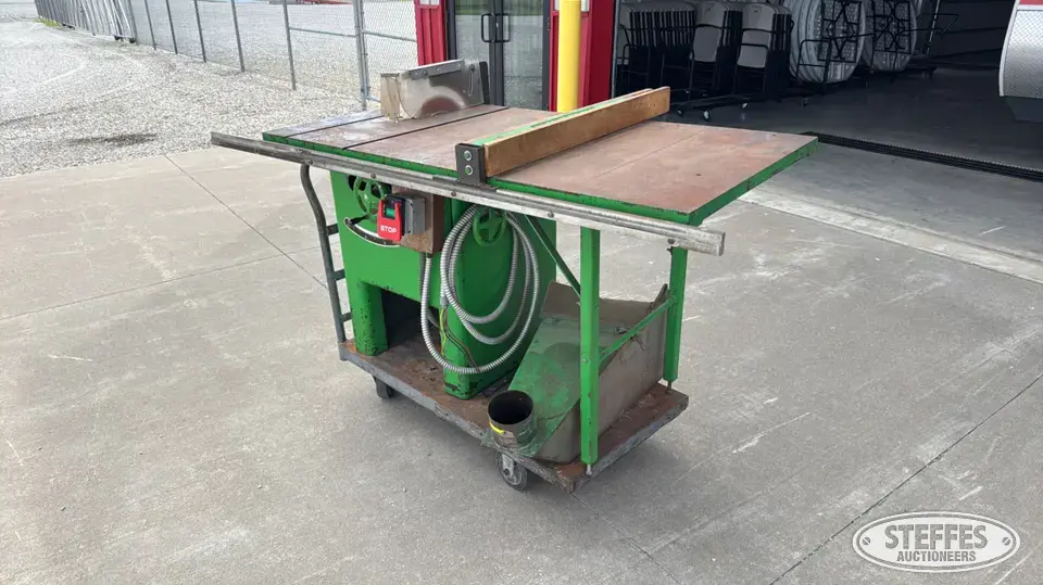 Davis & Wells table saw Machine Tool