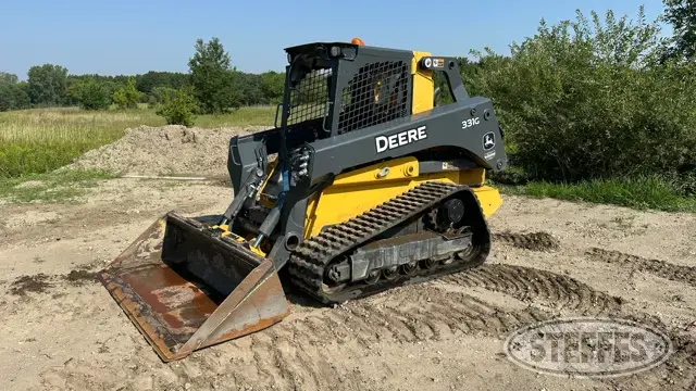 2019 Deere 331G