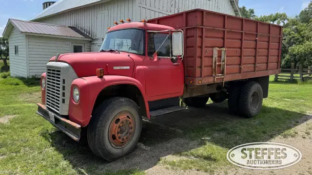 1975 International Loadstar 1700