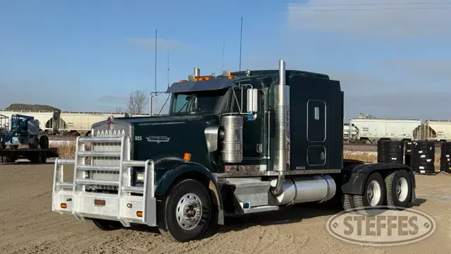1998 Kenworth W900L
