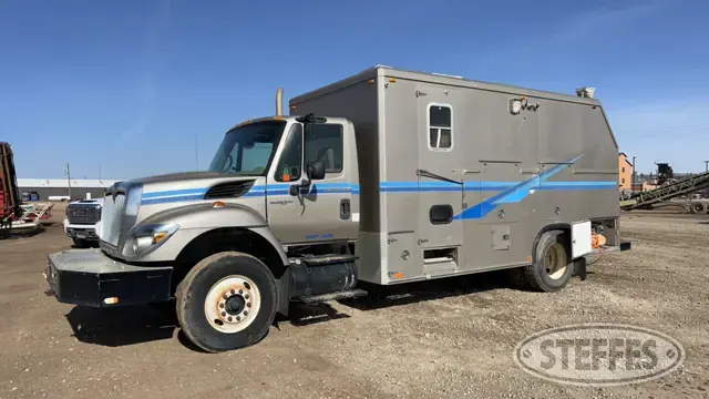 2008 International 7400 SBA 4X2
