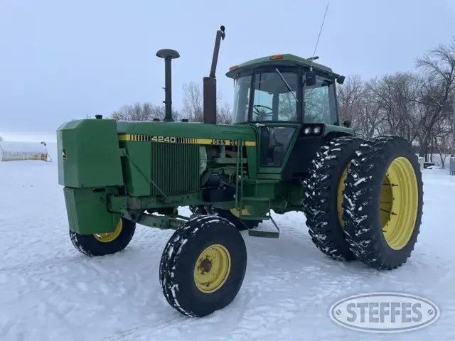 1981 John Deere 4240