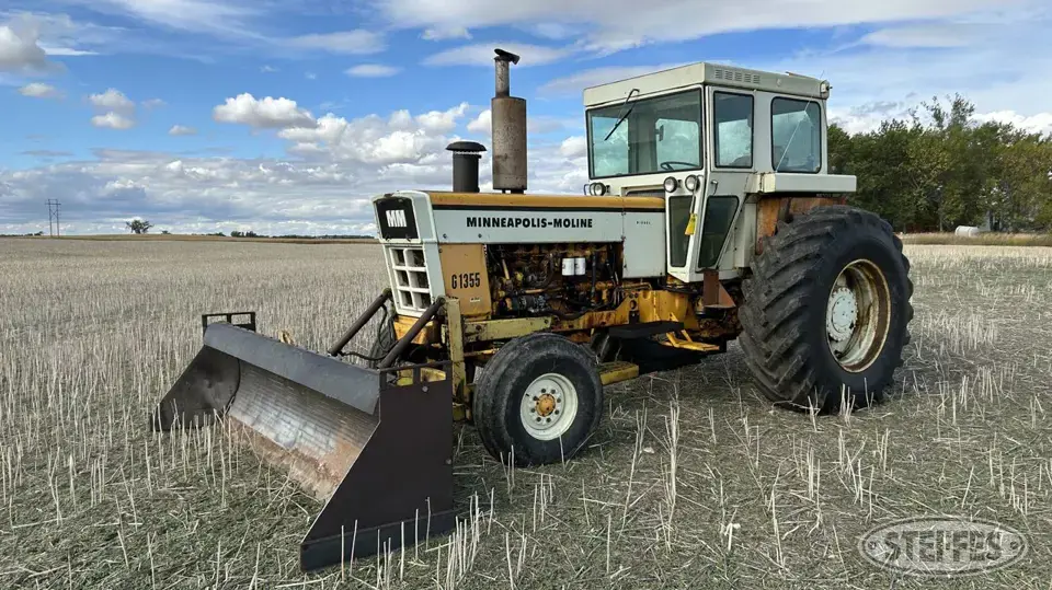 Minneapolis Moline G1355 2WD Tractor
