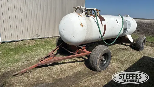 Portable fuel trailer