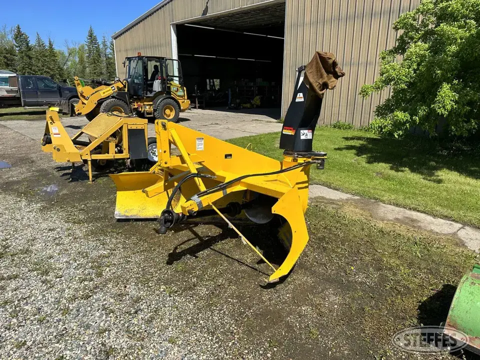Erskine 728V 3 Pt. Snowblower