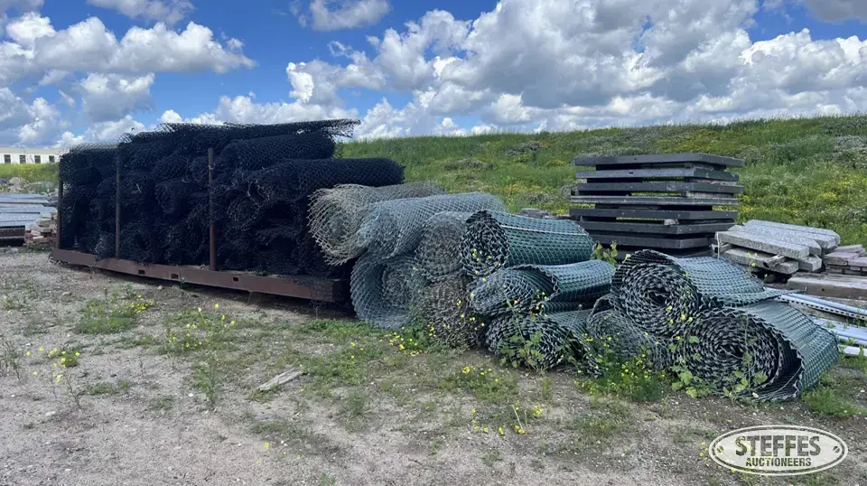 Chain link fence Construction Support Item