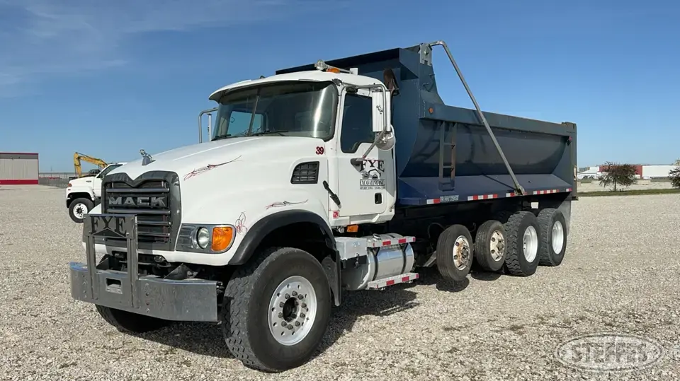 2007 Mack CV700 Dump Truck