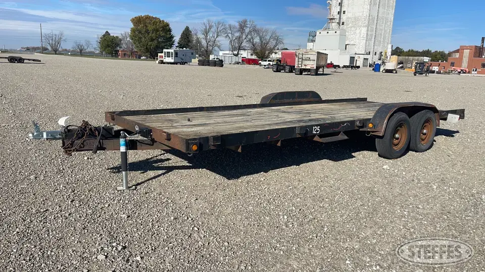 1999 Doolittle tandem axle equipment trailer Flatbed Trailer
