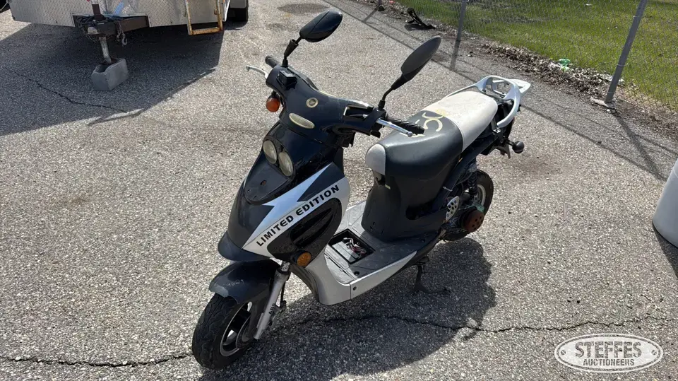 2006 KTMMEX Sporty Motorcycles and Scooter