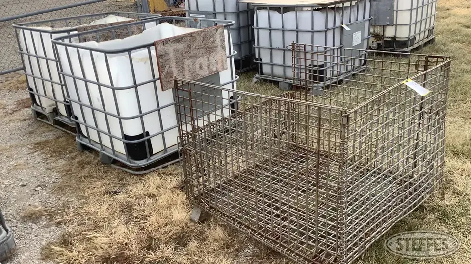 (2) Totes & (1) Collapsible Cage 4H-Charity