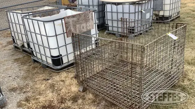 (2) Totes & (1) Collapsible Cage