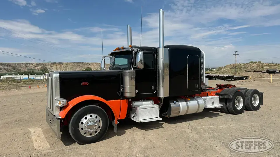 2022 Peterbilt 389 Conventional Truck with Sleeper