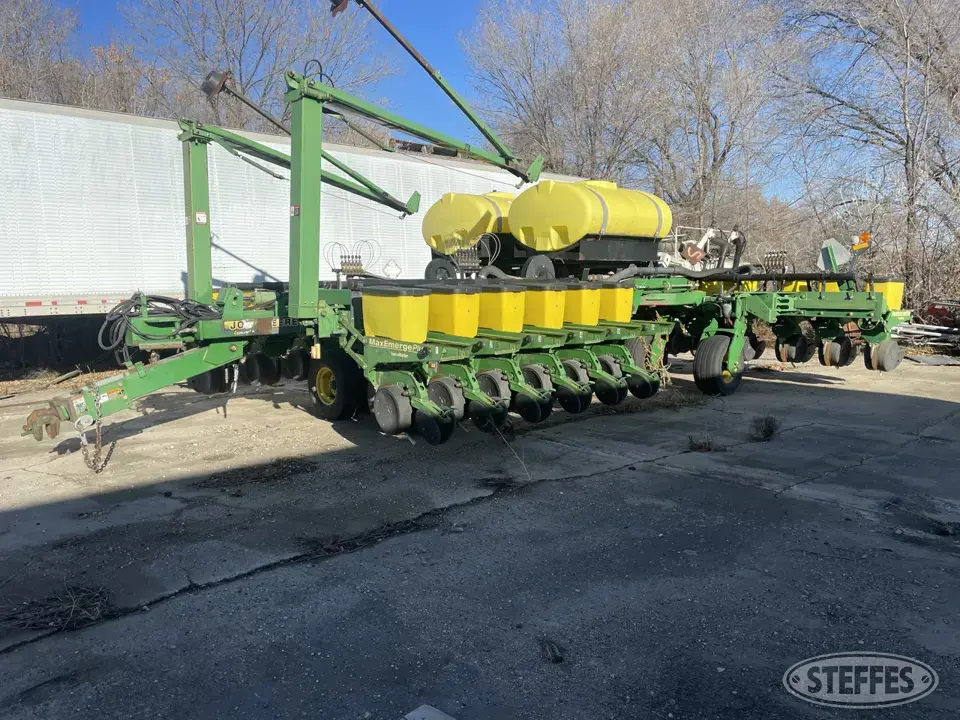 John Deere 1780 12 or More Row Planter