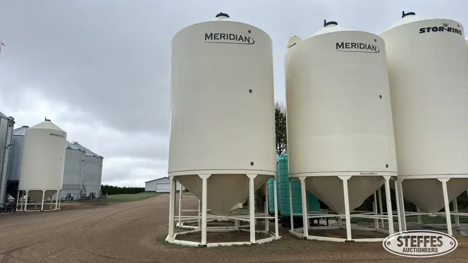 Meridian M1620 Hopper Bin