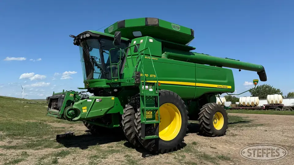 2009 John Deere 9770 STS Combine