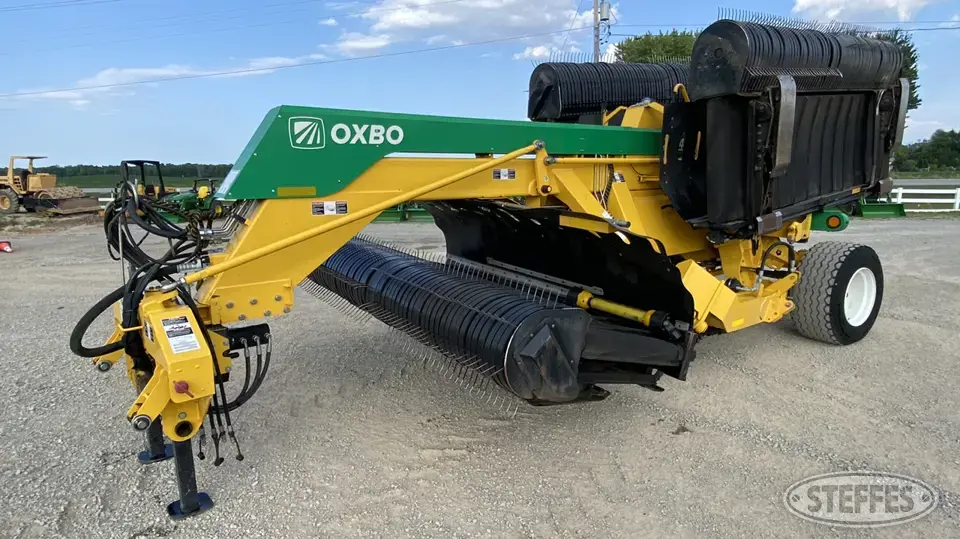 2018 Oxbo 2334 Bale Handling