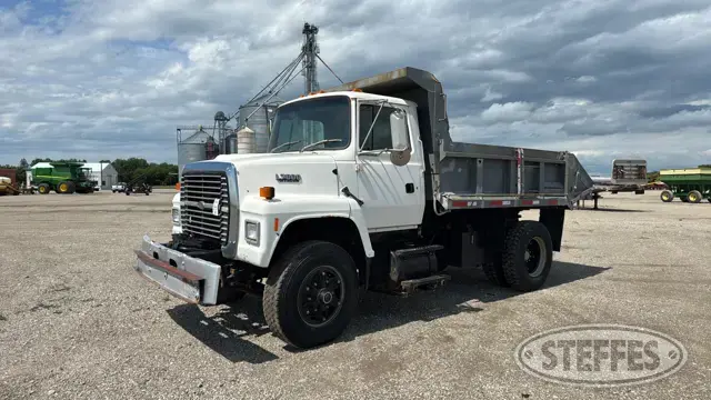 1994 Ford L7000