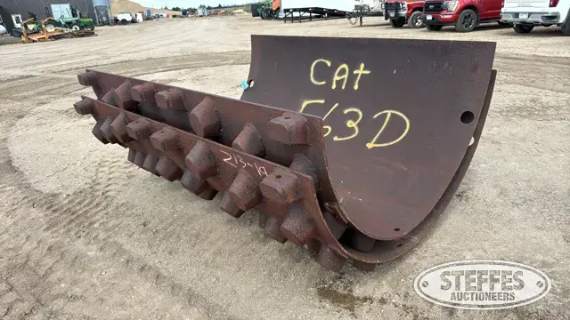 CAT padfoot roller shell