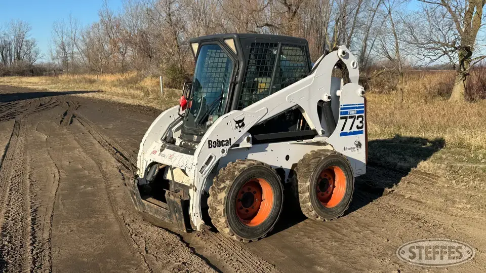 2001 Bobcat 773 Wheeled Skid Steer