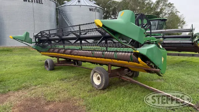 1997 John Deere 925