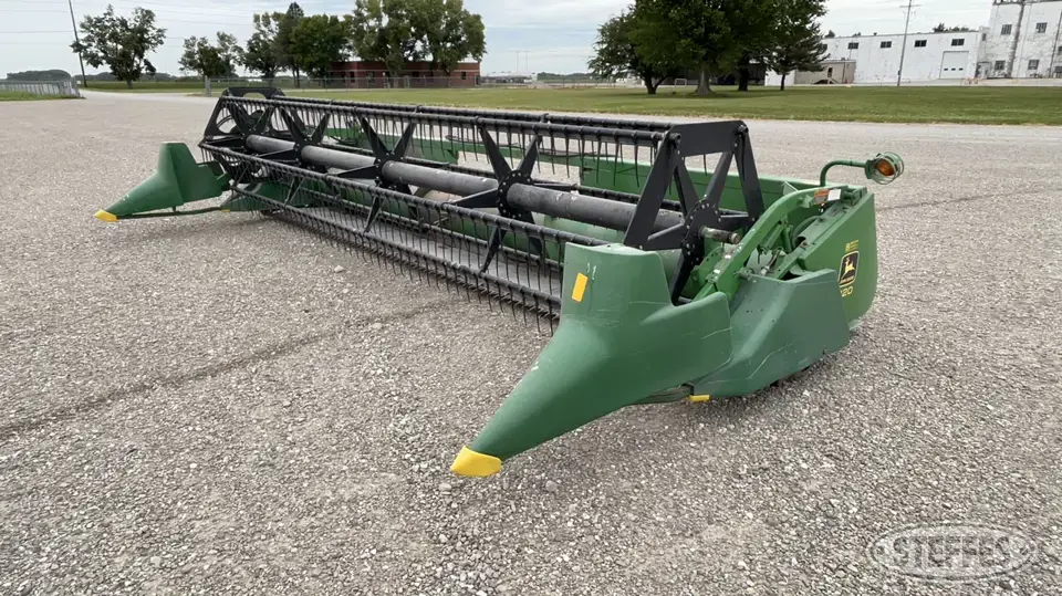 1997 John Deere 920 Flex Head