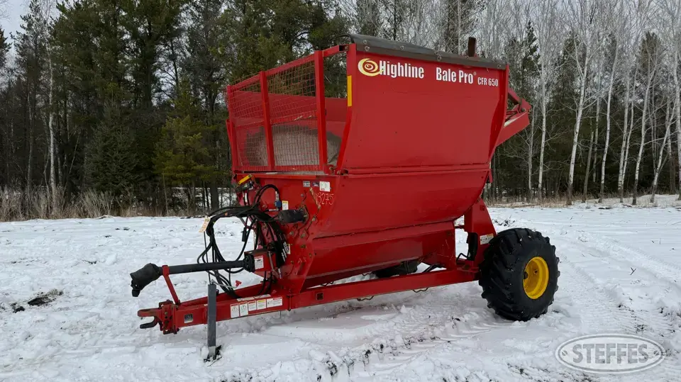 Highline CFR650 Bale Pro Bale Handling