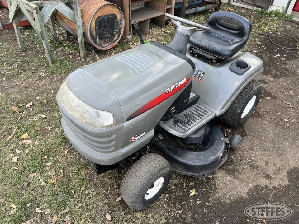 Craftsman LT1000 Lawn Tractor