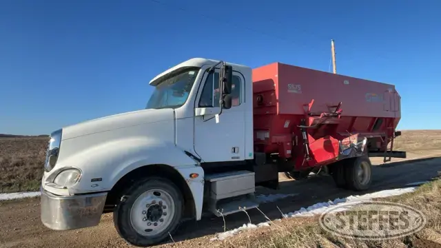 2005 Freightliner Columbia