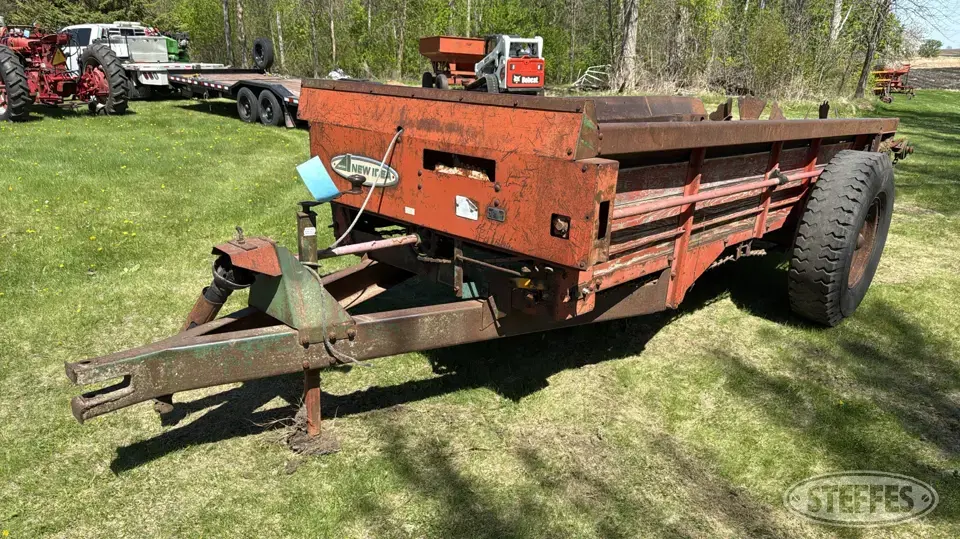 New Idea 217 Manure Application Equipment