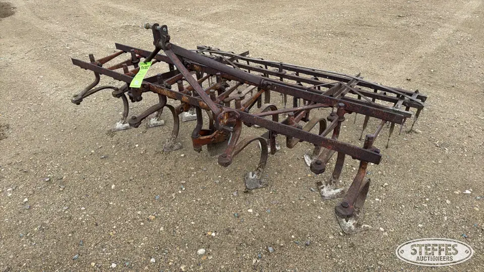 Field cultivator