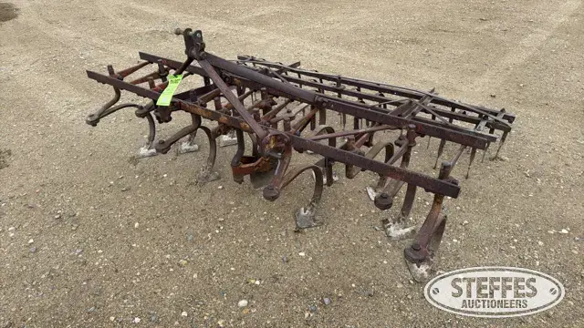 Field cultivator