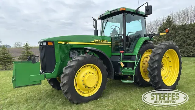 2001 John Deere 8110