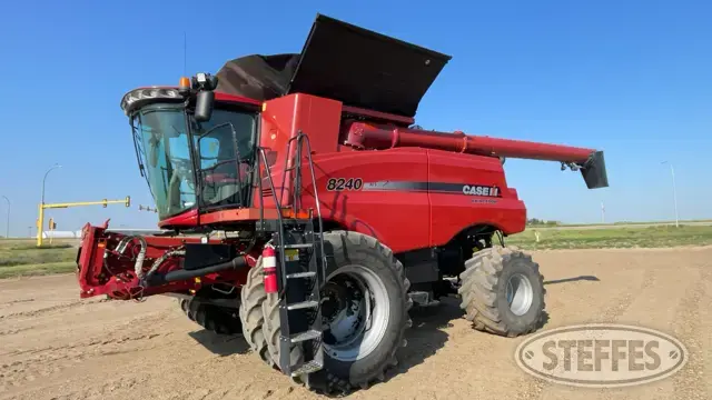 2016 Case IH 8240
