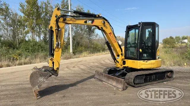 2015 CAT 305.5E2 CR