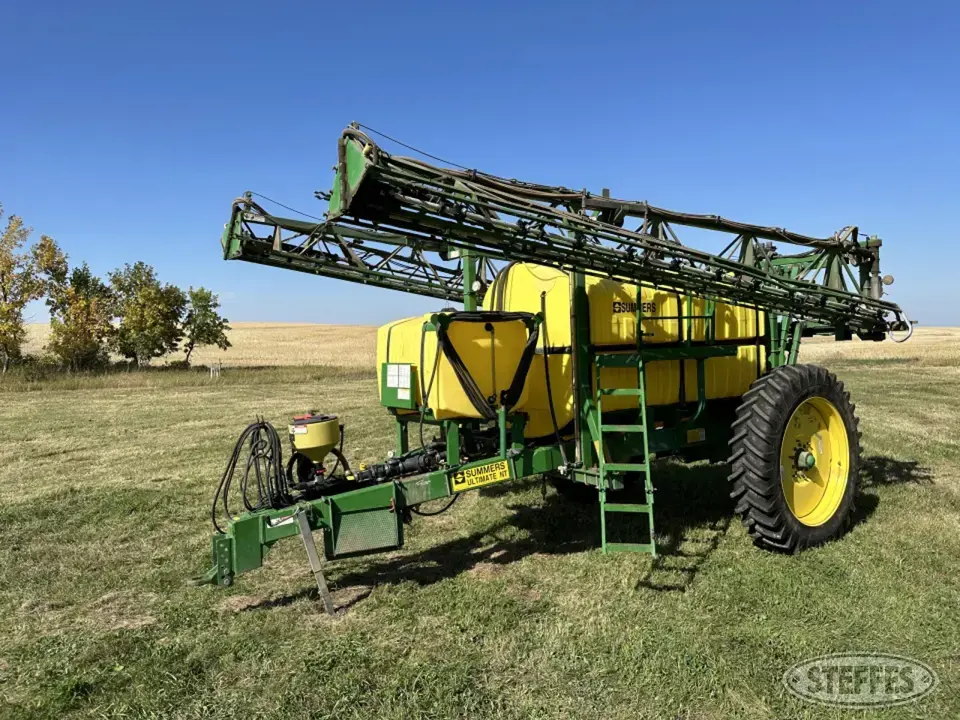 2005 Summers Ultimate NT Pull-Type Sprayer