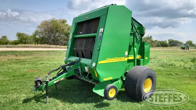 2006 John Deere 567