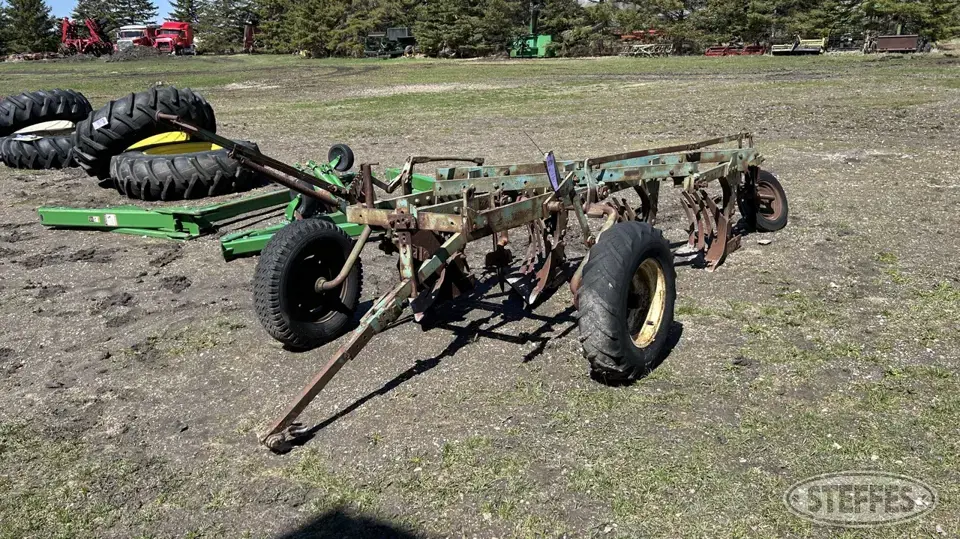 Oliver Plow