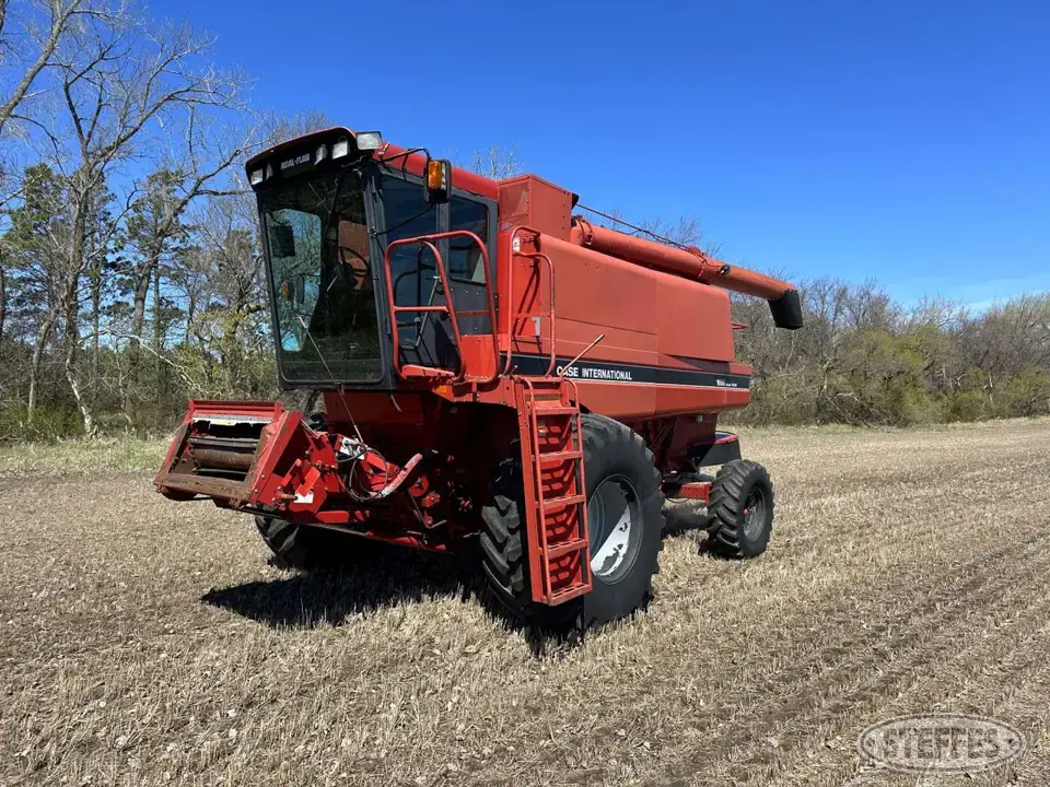 1994 Case IH 1688 Combine